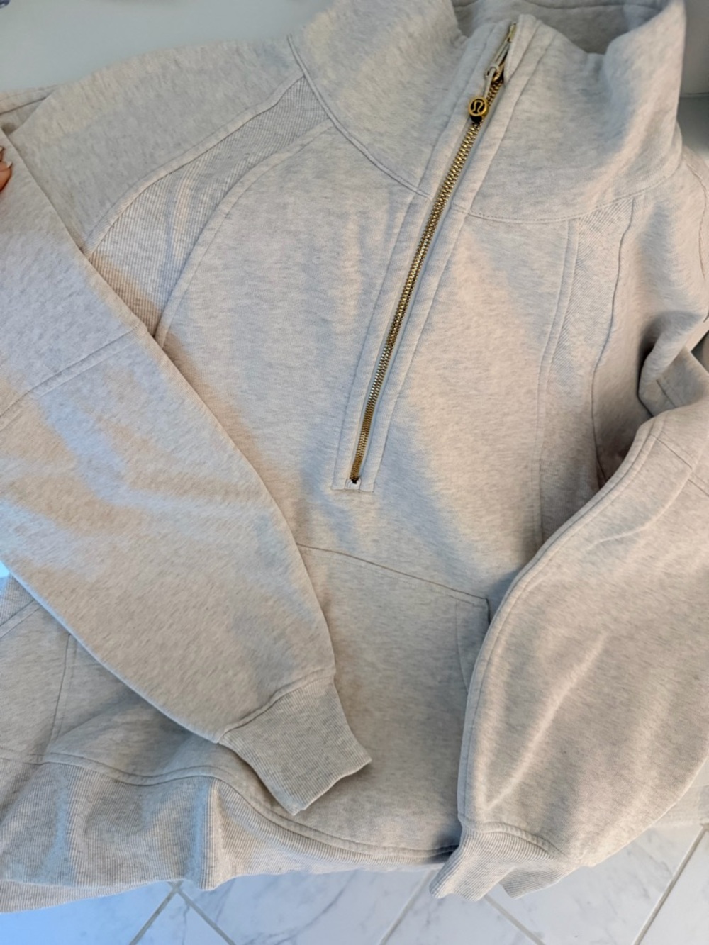 Women’s Half-Zip LuluLemon Pullover Sweatshirt - Light Grey/Cream
